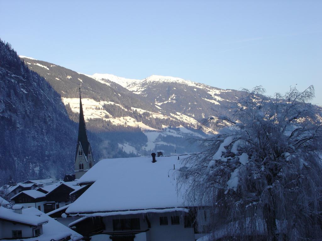 Appartements Rieser - Im Herzen Von Mayrhofen - Sonniger Balkon - 3 Schlafzimmer Camera foto